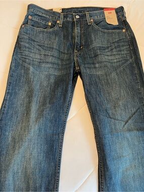 Levi's Men's 527 Slim Bootcut Medium Wash Straight Jeans